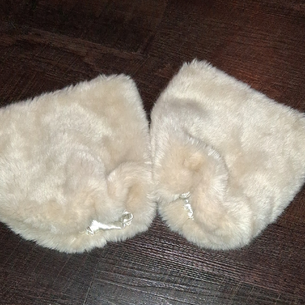 Elegant Cream Faux Fur Hand Warmers